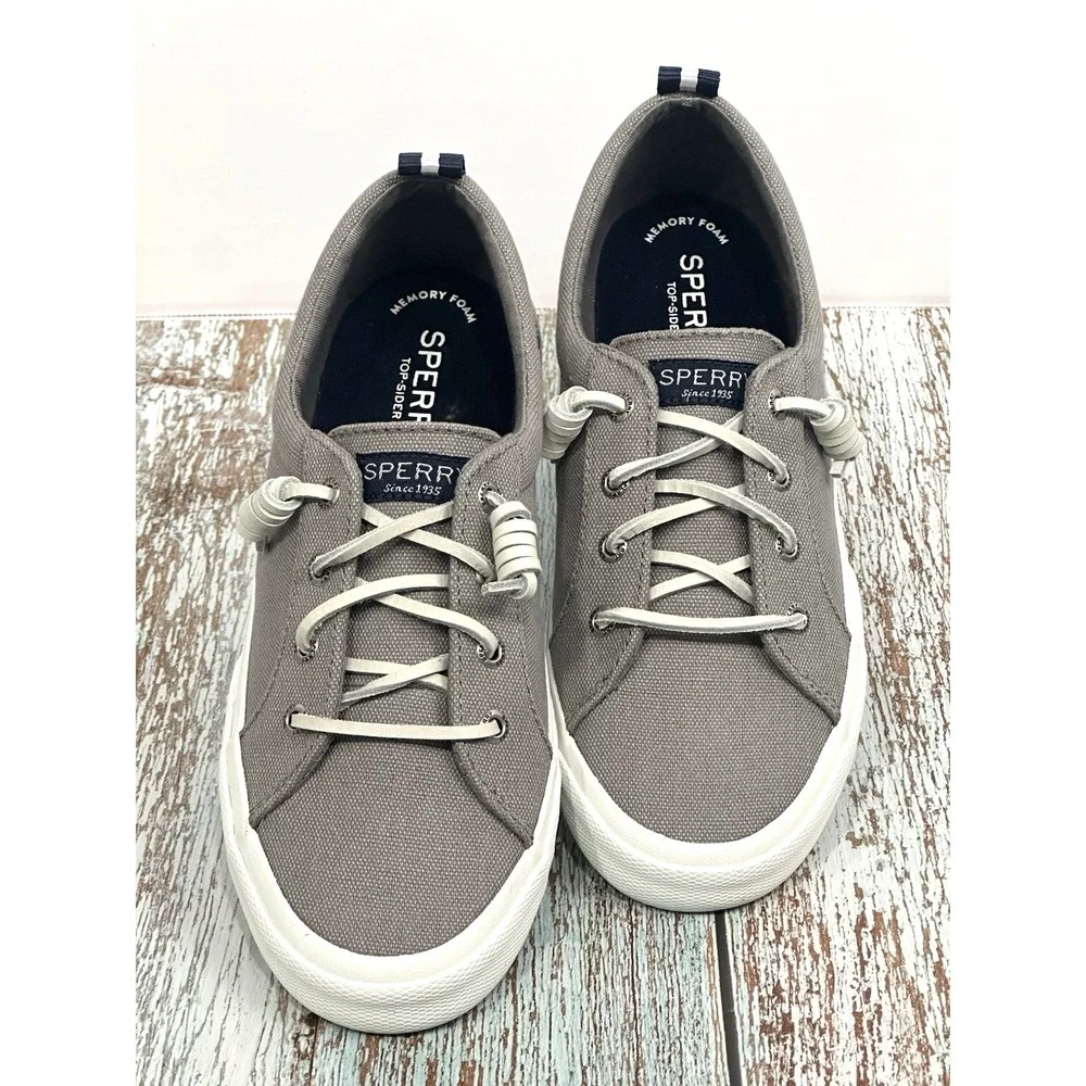 Sperry Femmes Gray Slip On Sneakers Women's Size (7) STS84727